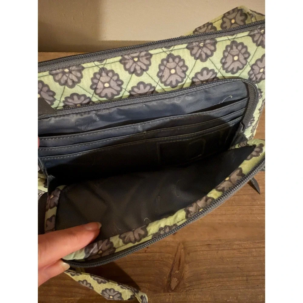 Vera Bradley Quilted Cotton Crossbody Bag Green Grey Floral Built-in Wallet